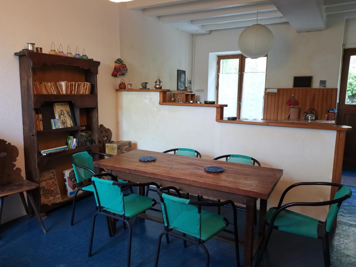 Gite Des Petites Ruelles : Familial Et Chaleureux Trôo 외부 사진